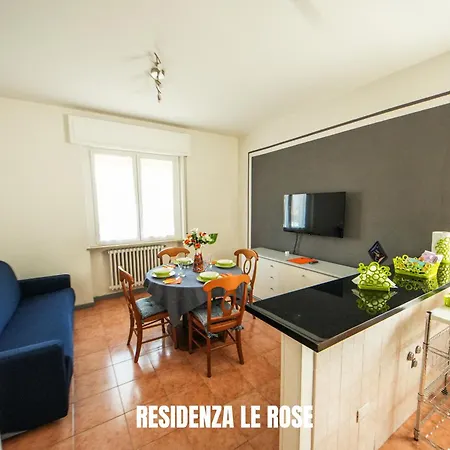 Residenza Le Rose פסקיארה דל גארדה