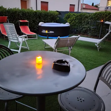 Residenza Le Rose דירה *